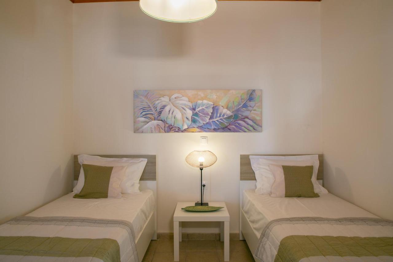 Nikiforos Cottage Nea Kydonia  ภายนอก รูปภาพ